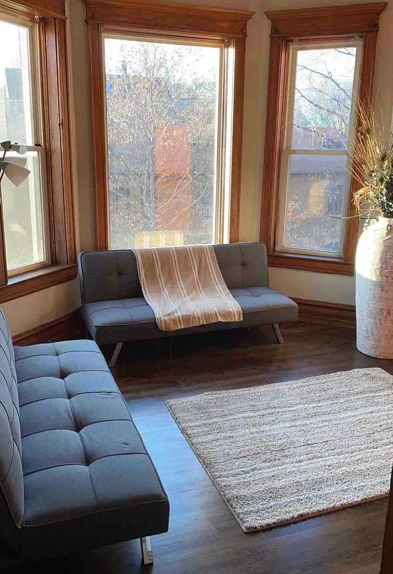 2 bed, 750 sqft, $1,400 — Photo 2