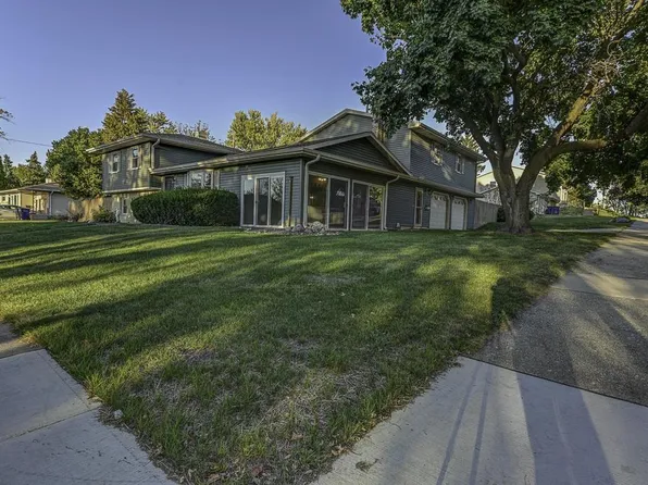1641 S Walnut Street, Janesville, WI 53546