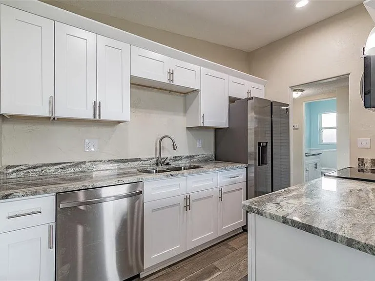 139 Sunlit Cove Dr NE — Photo 8