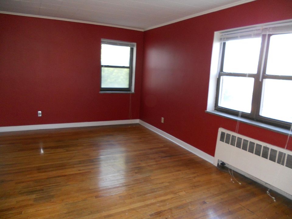 1st image of 277 Linwood Ave APT 8B