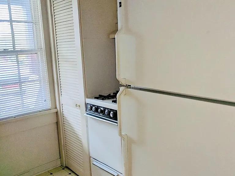 3314 Ellwood Ave.* — Photo 7