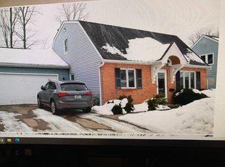 955 Tollis Pkwy, Broadview Heights, OH 44147