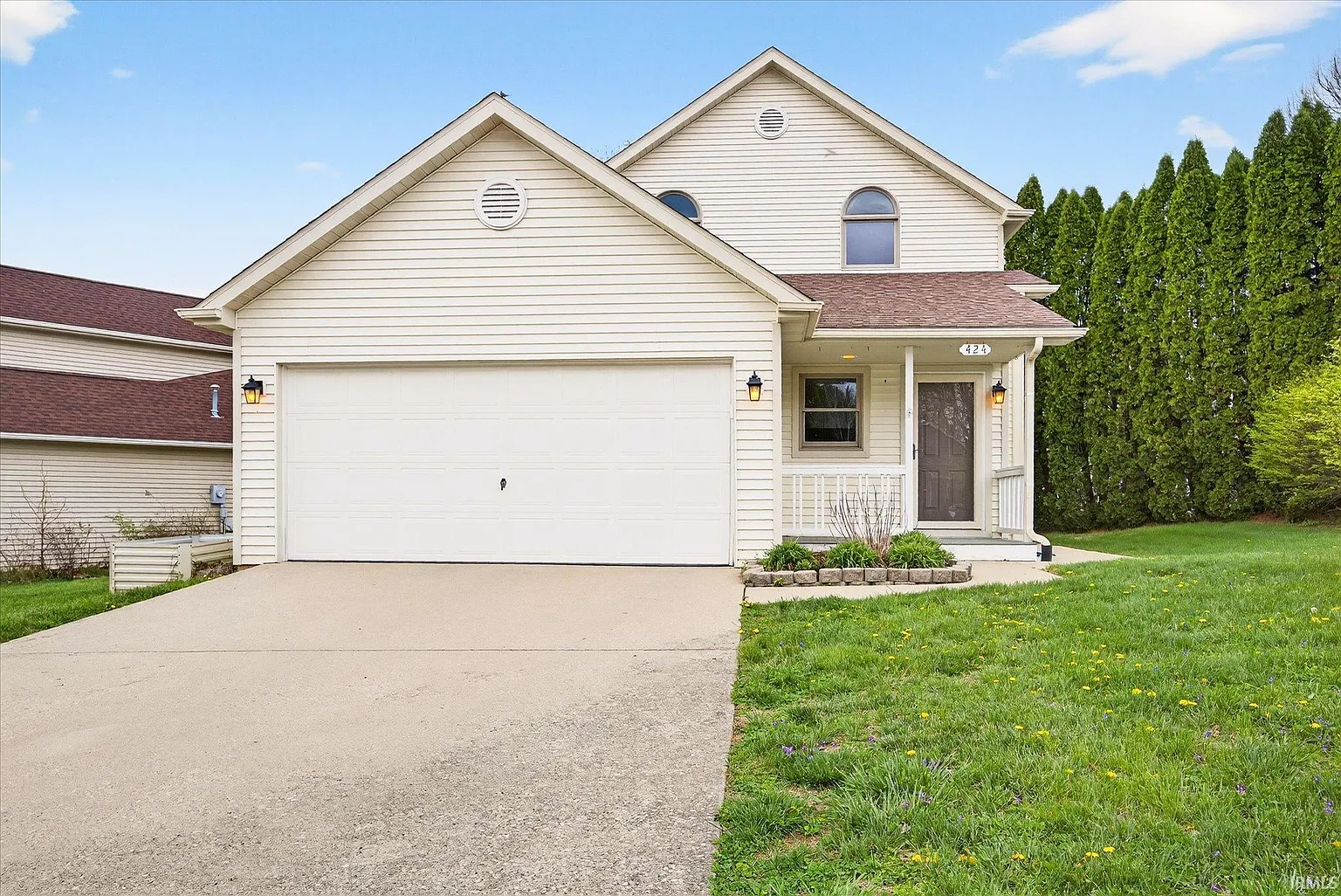 424 W Somersbe Pl photo 1