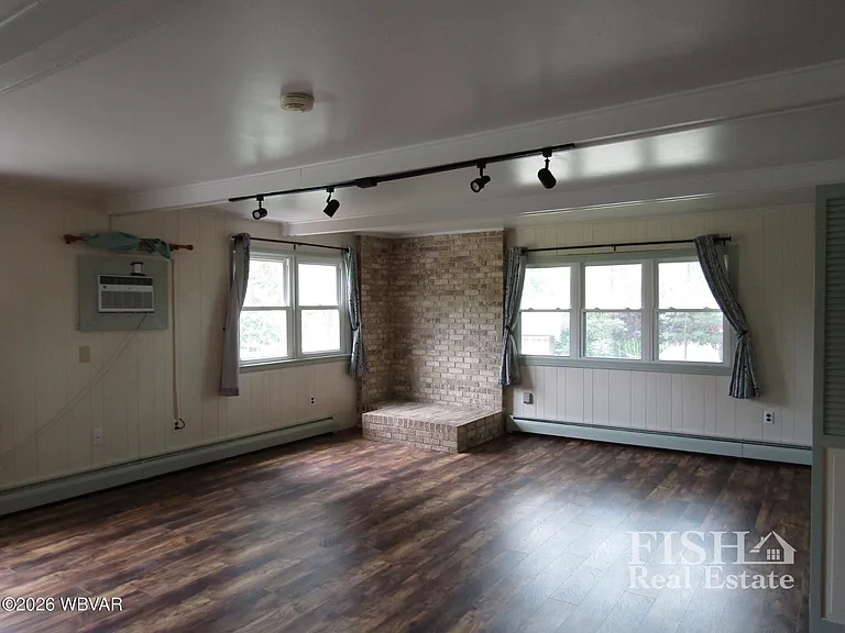 1820 Shiffler Ave — Photo 10