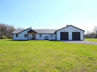 9822 E Richview Rd, Mount Vernon, IL 62864