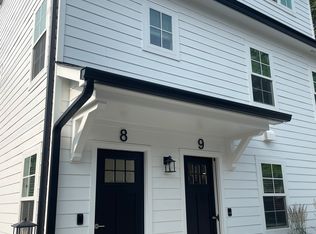 20 N Aurora St APT 8, Easton, MD 21601