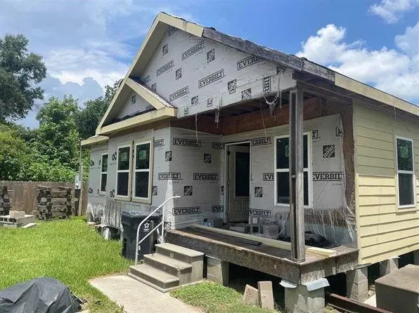 260 Rosen St, Bridge City, TX 77611