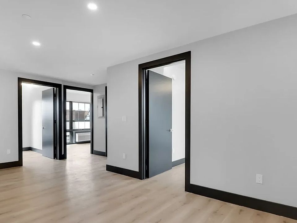 1st image of 88 Linden Blvd #7I