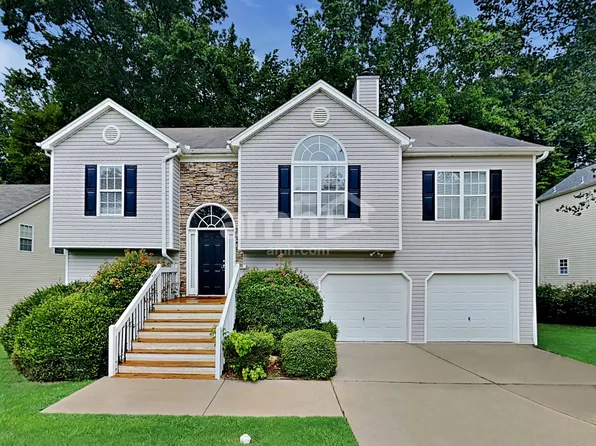 5745 Newnan Cir, Austell, GA 30106