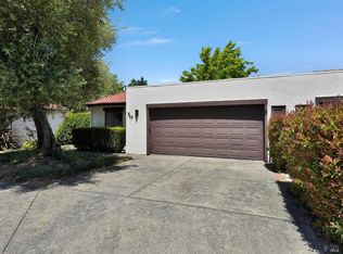 747 Adobe Dr, Santa Rosa, CA 95404