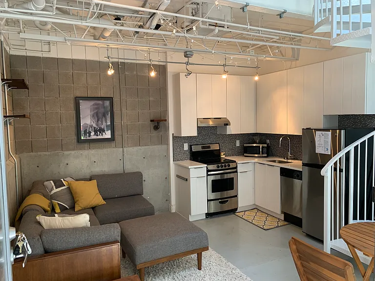 360 W Broadway #217 — Photo 5