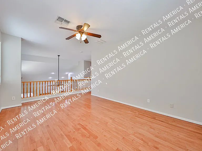 9710 S 45th Ave — Photo 30
