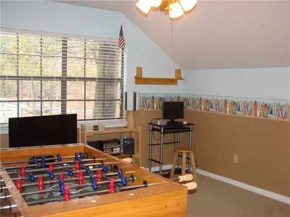 213 Richland Dr E, Mandeville, LA 70448