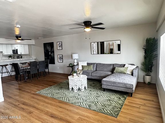 3rd image of 7732 W MITCHELL Drive