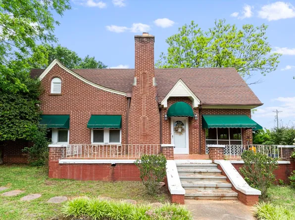 213 E South 3rd St, Seneca, SC 29678