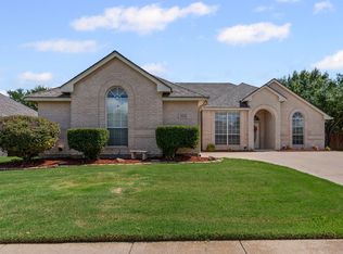 8433 Emerald Cir, North Richland Hills, TX 76180