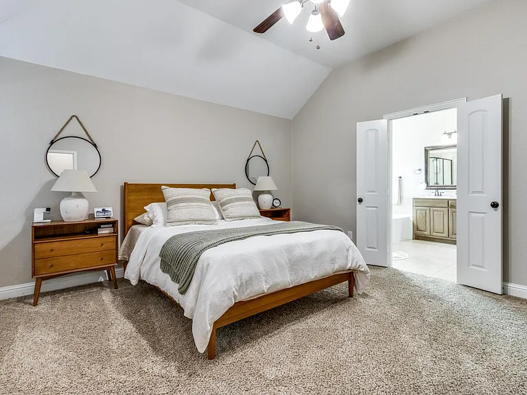 108 Landsdale Cir — Photo 7