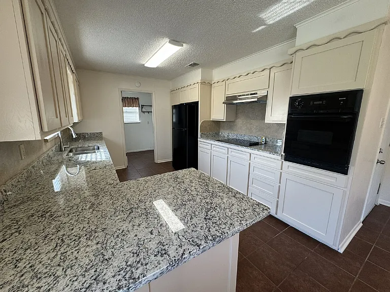 208 Prairie Wind Blvd — Photo 8
