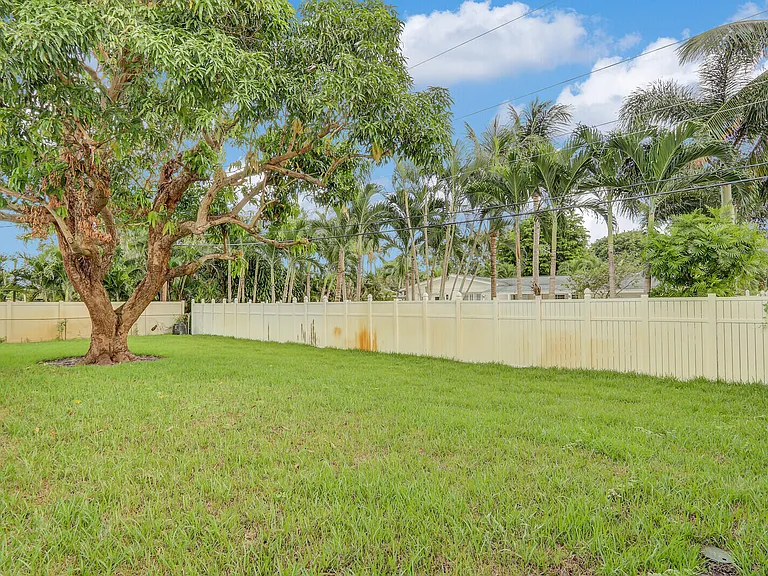 732 Pelican Way — Photo 35
