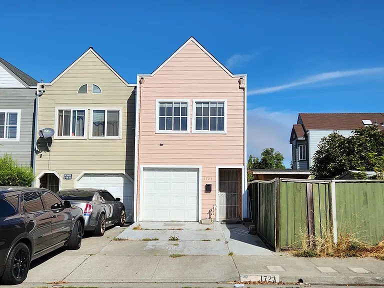 1723 Livingston Ln — Photo 1