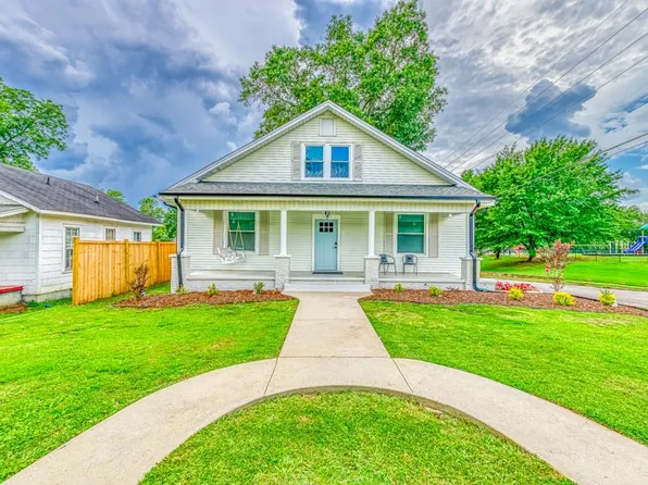 811 N Annapolis Ave, Sheffield, AL 35660