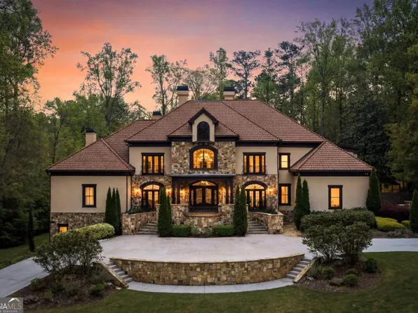 820 Heards Ferry Rd NW, Sandy Springs, GA 30328