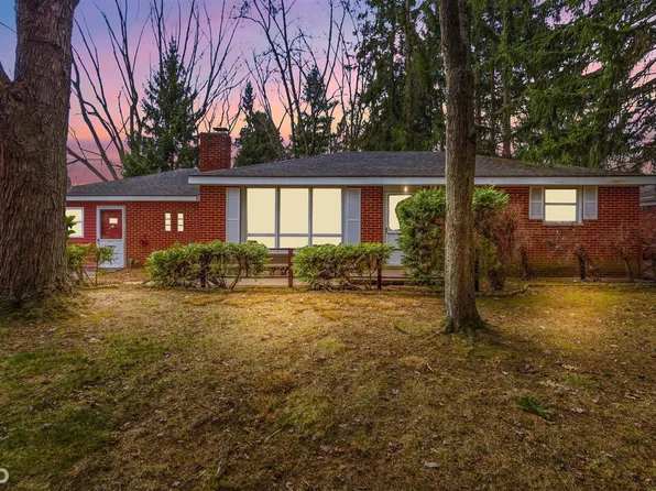 5000 Robert St, Shelby Township, MI 48316