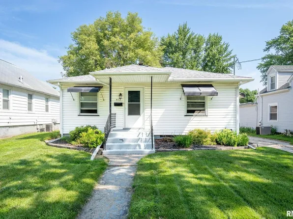415 E Palace Row, Geneseo, IL 61254