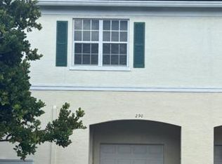 290 SW 7th Ct, Pompano Beach, FL 33060