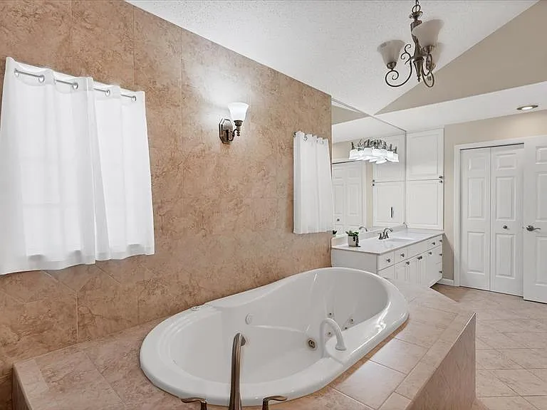 120 Sands Point Dr — Photo 19