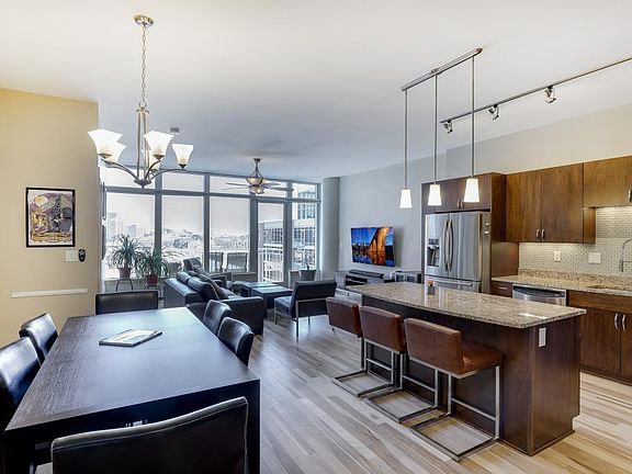 3rd image of 215 10th Ave S Unit 717