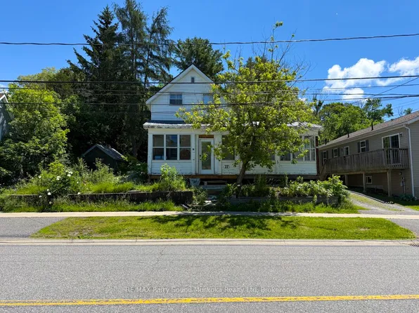 17 Wakefield St, Parry Sound, ON P2A 2V2