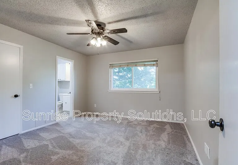 6708 N Meridian Ave #J — Photo 10