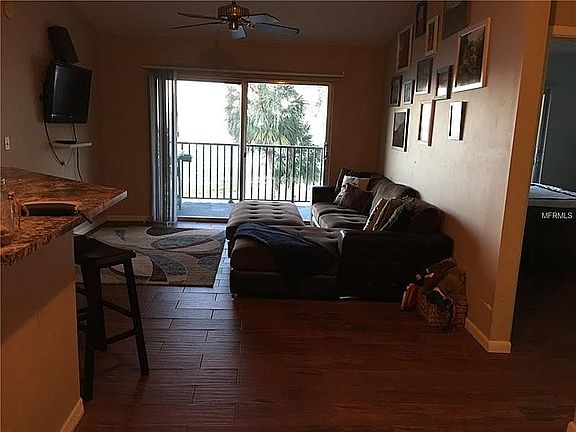 5th image of 668 W Osceola St #205