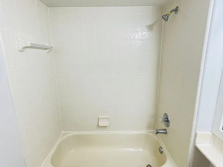 1738 Golfview Dr — Photo 22