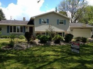 2263 Balsam Way, Green Bay, WI 54313