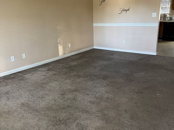 5th image of 1252 Sporty Ln #B