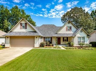 1030 Golden Hills Dr, Cabot, AR 72023