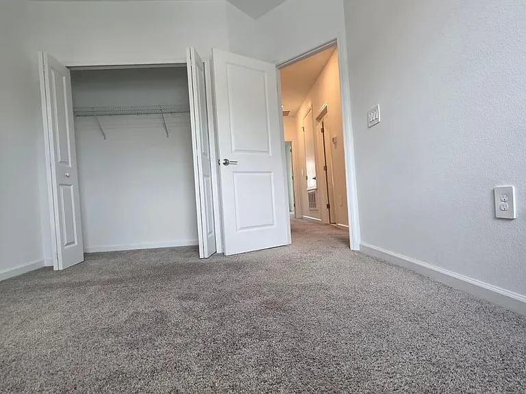 7732 Stone Creek Trl — Photo 19