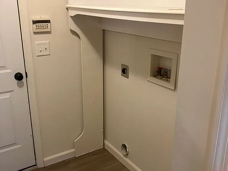 Main level laundry