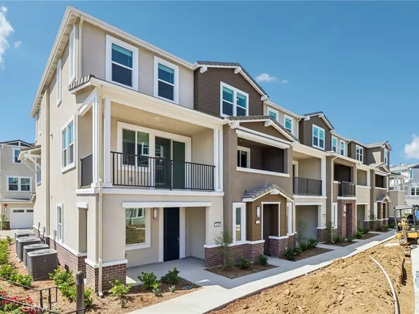 406 Lotus Dr, San Marcos, CA 92069