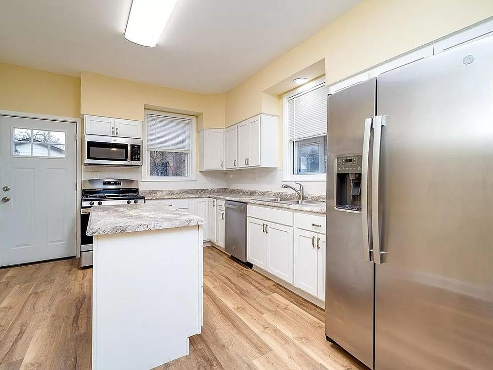 1st image of 6825 Betts Ave