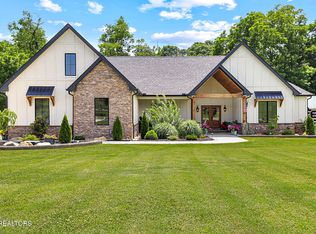 1945 River Mist Cir, New Market, TN 37820