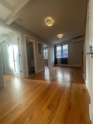 5th image of 72 Ryerson St Floor 2