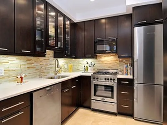 Sold by Corcoran | media 14