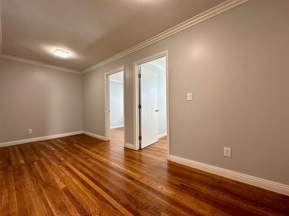 5247 Mission St #5247