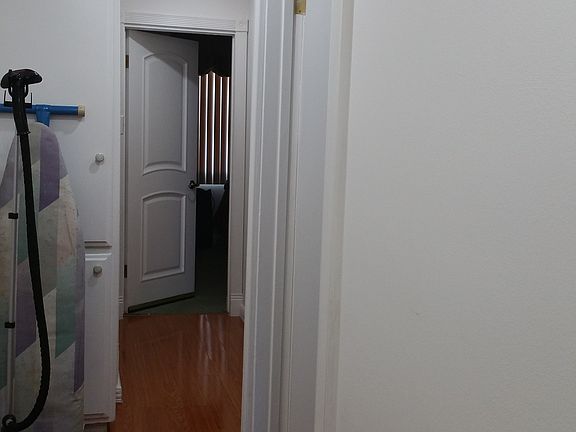 4th image of 15907 Hartland St