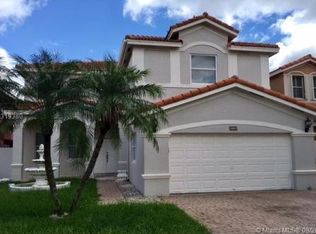 13607 NW 10th St, Miami, FL 33182