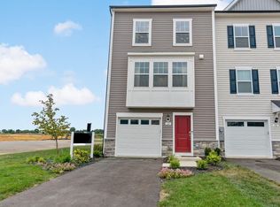 62 Armistead Pl, Charles Town, WV 25414