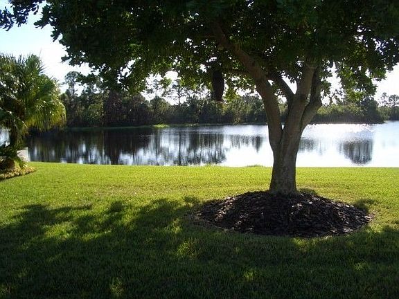 4th image of 5721 Herons Landing Dr